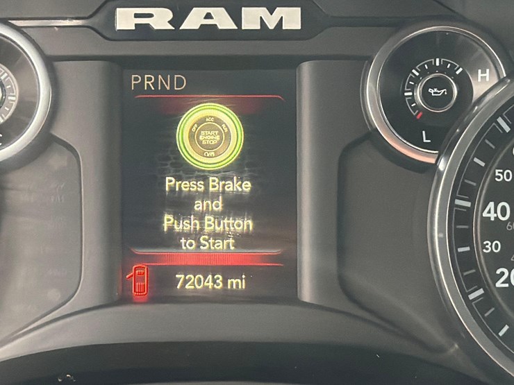 2022-dodge-3500-image-28