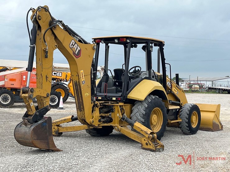 2021-caterpillar-420-image-3