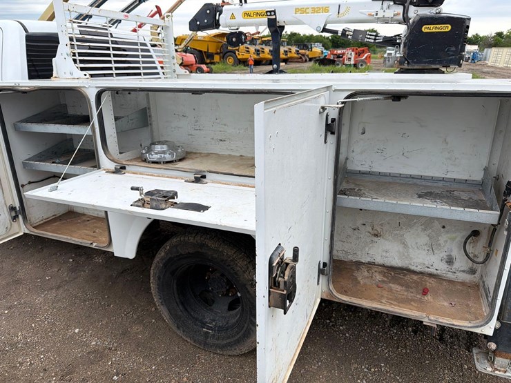 2022-dodge-3500-image-9