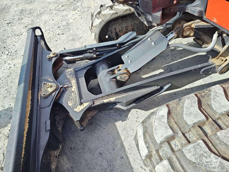 2023-kubota-kx057-5-image-13
