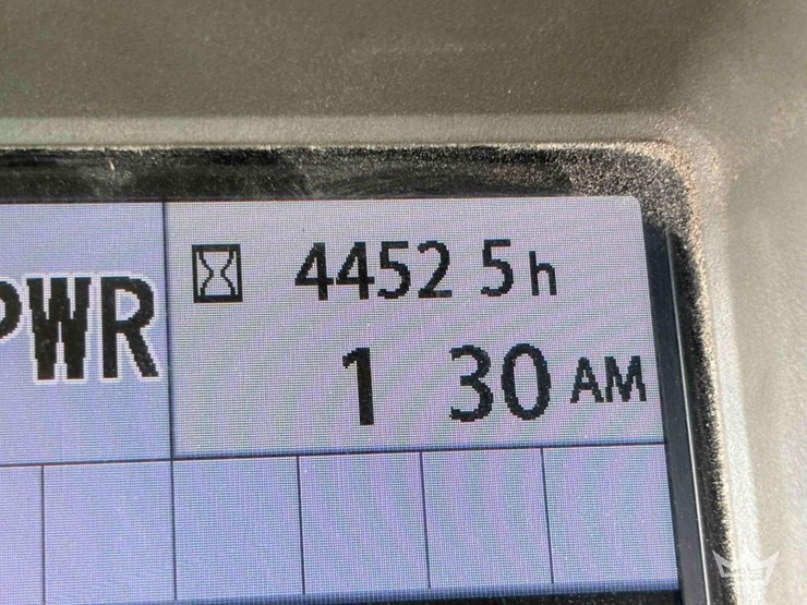 2017-deere-210g-image-6