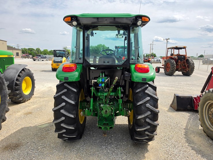 2016-john-deere-5100e-image-7