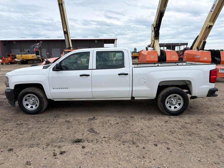 2017-chevrolet-1500-image-1
