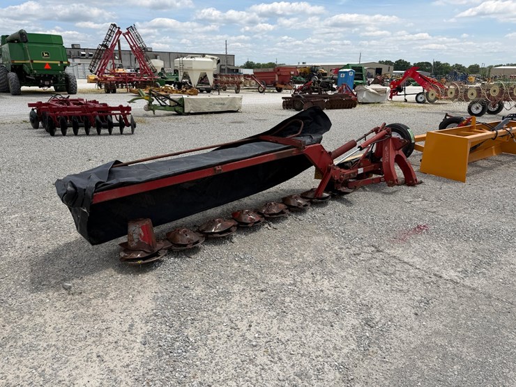 new-holland-617-image-1