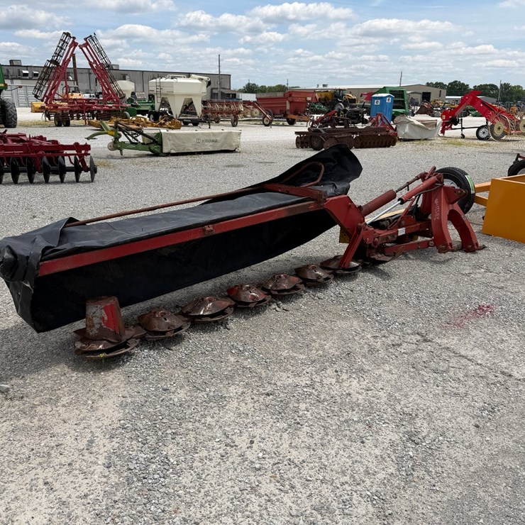NEW HOLLAND 617