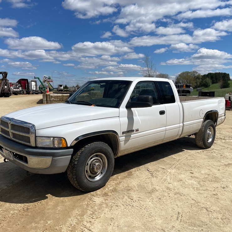 2001 DODGE RAM 2500