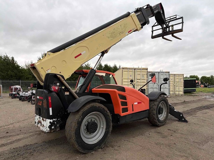 2016-jlg-1255-image-6