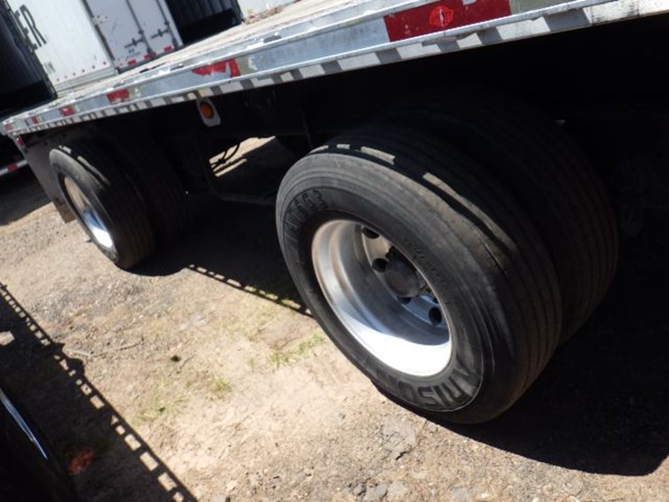 2015-utility-flatbed-image-5
