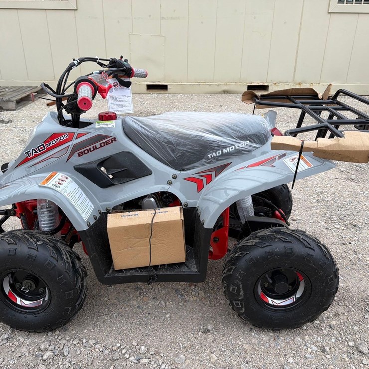 NEW 110 CC BOULDER 4 STROKE ATV W/ ELEC START , REMOTE CONTROL SPEED LIMITER / KILL SWITCH RECREATIONAL VEHICLE