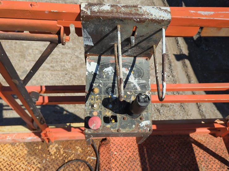 2002-jlg-4069le-image-6