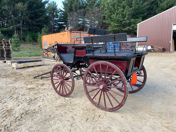 #407-•-pull-behind-wagonette-image-7