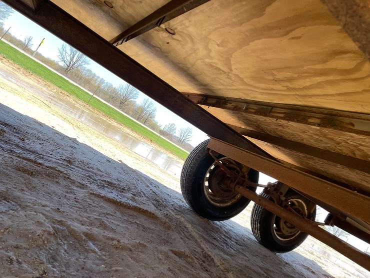 #2011-•-4-place-22'-snowmobile-trailer-(no-title)-image-38
