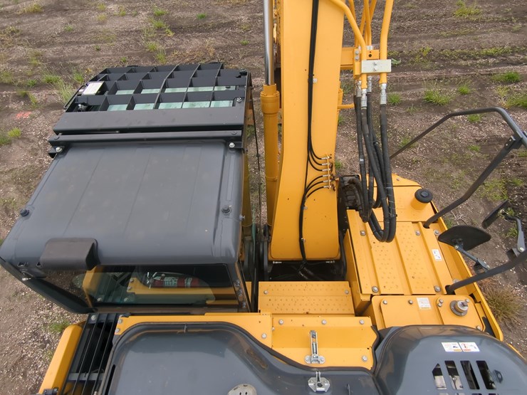 2023-kobelco-sk140sr-lc-7-image-16