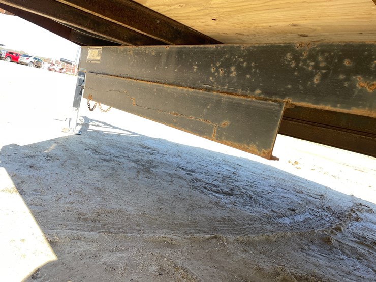 #2011-•-4-place-22'-snowmobile-trailer-(no-title)-image-37