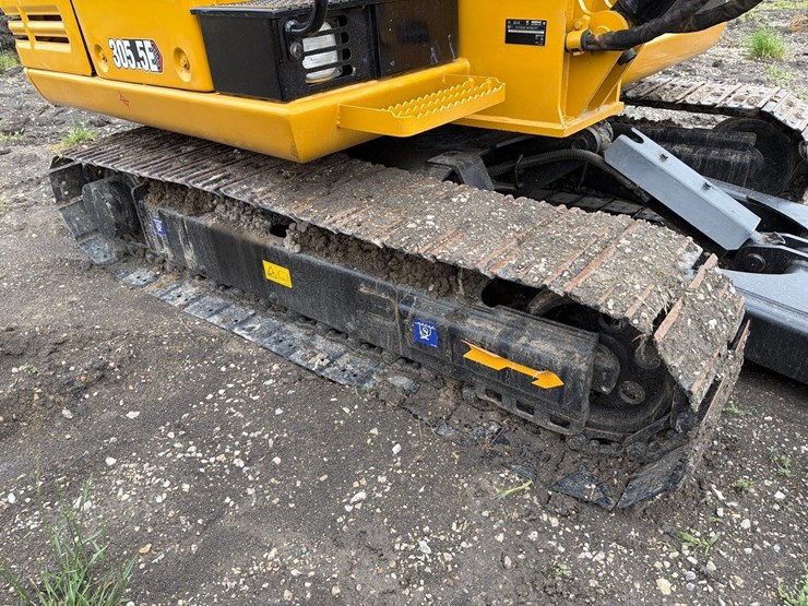 caterpillar-305.5-image-14