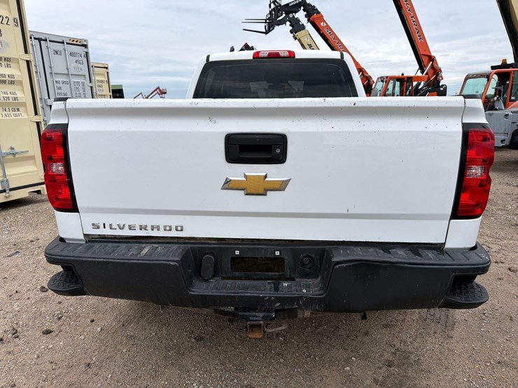 2017-chevrolet-1500-image-6