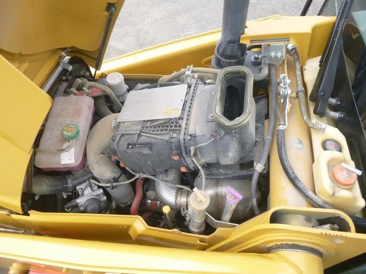 2023-caterpillar-420-xe-image-49