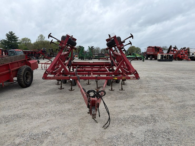 case-ih-4600-image-2