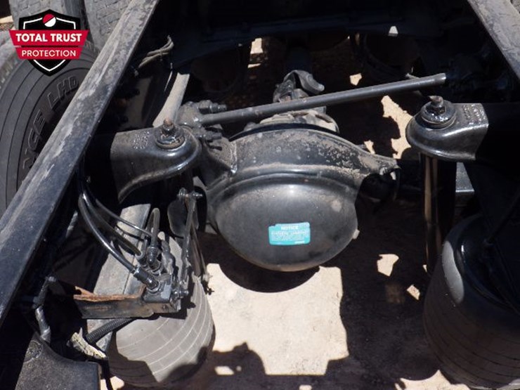 2022-kenworth-t680-image-11