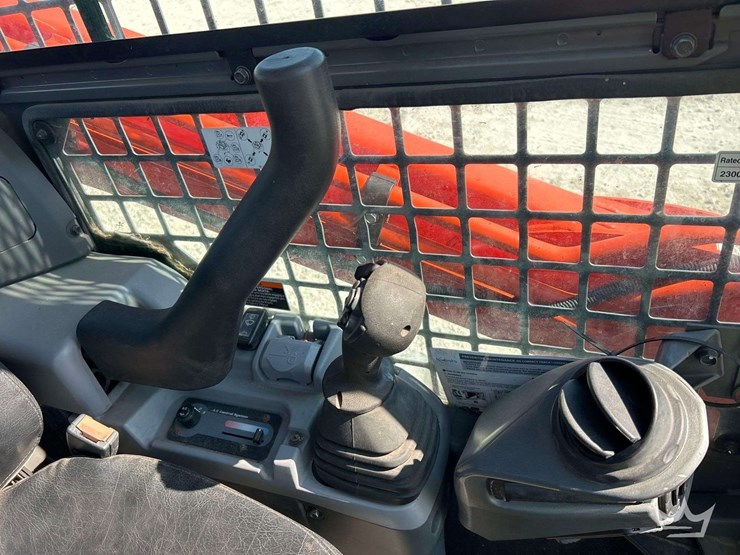 2022-kubota-svl75-2-image-12