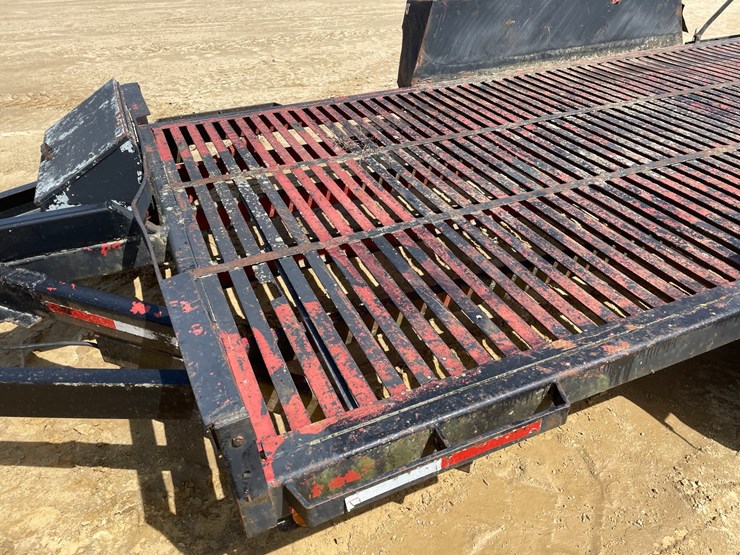 #2012-•-12'-skid-steer-trailer-(no-title)-image-9