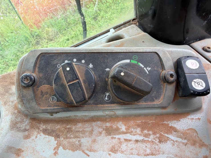 2019-caterpillar-d6n-lgp-image-27
