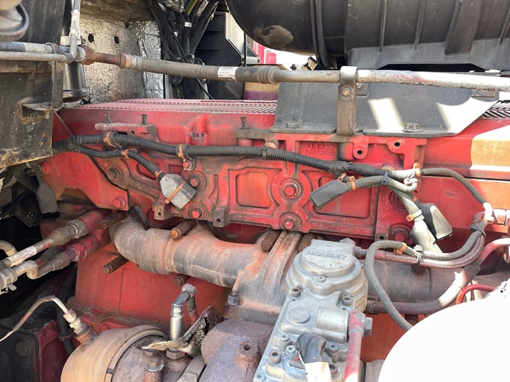 2013-kenworth-t660-image-93