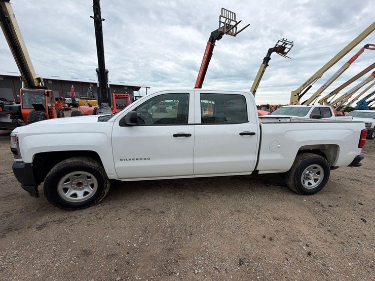 2017-chevrolet-1500-image-1