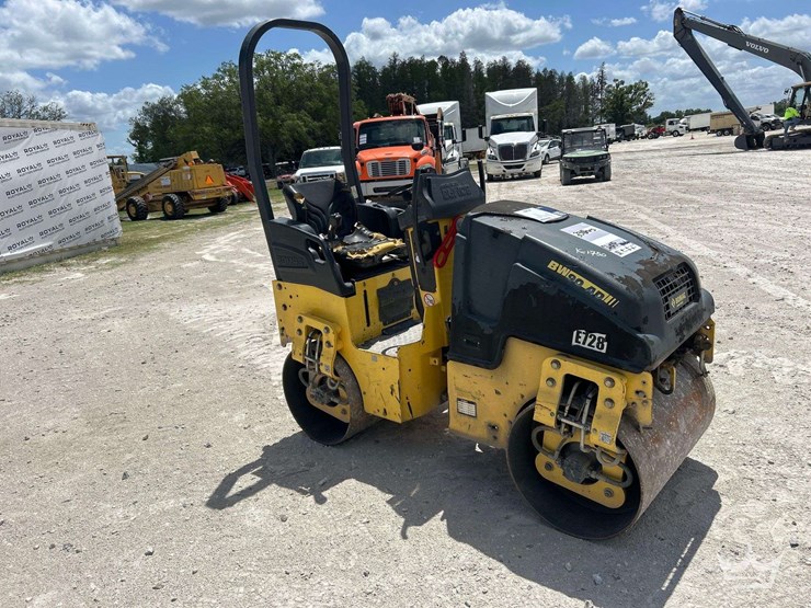 2016-bomag-bw90-image-2