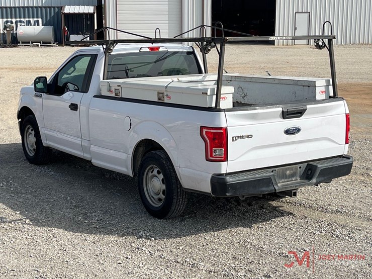 2017-ford-f150-xl-image-3