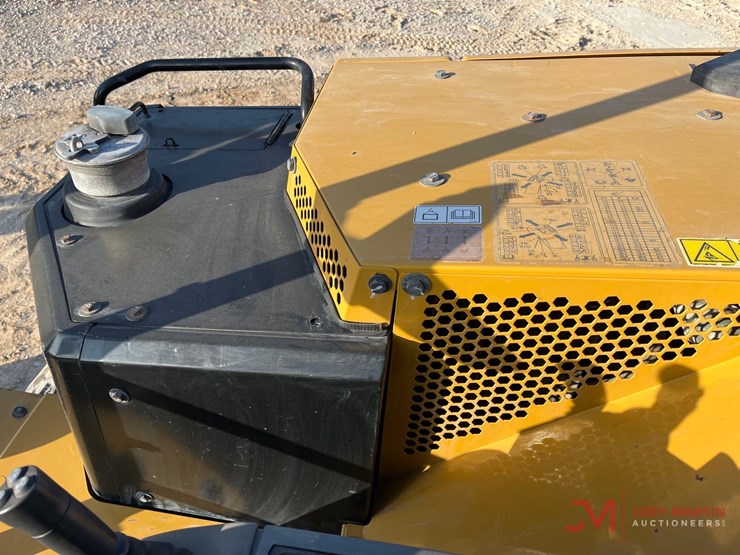2021-caterpillar-306-cr-image-18