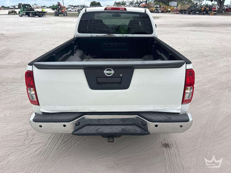 2018-nissan-frontier-image-19