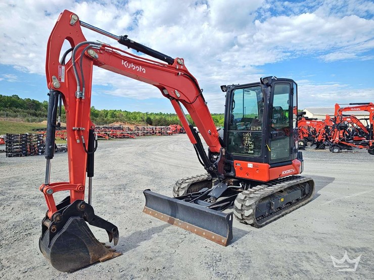 2023-kubota-kx057-5-image-1