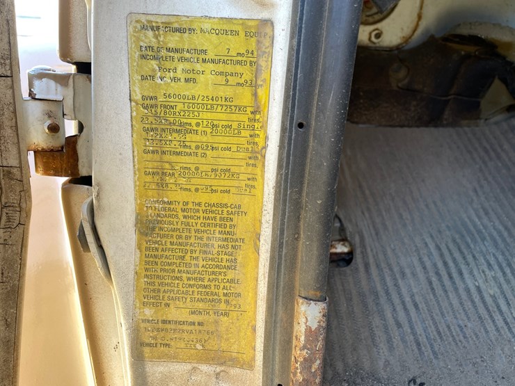1994-ford-l8000-image-102