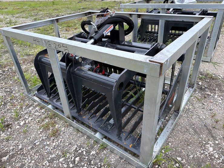 new-landhonor-mrb-72-44w-grapple-bucket-skid-steer-attachment-image-1