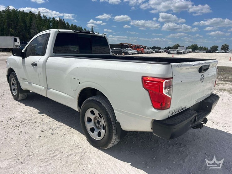 2017-nissan-titan-image-4