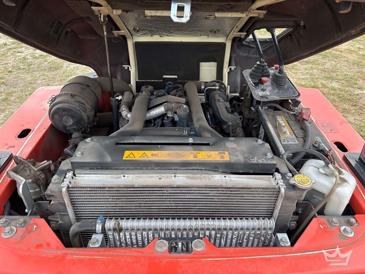 2023-kubota-r430-image-19