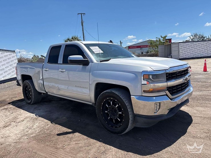 2016-chevrolet-silverado-1500-image-2