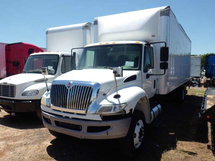2017-international-durastar-4300-image-1