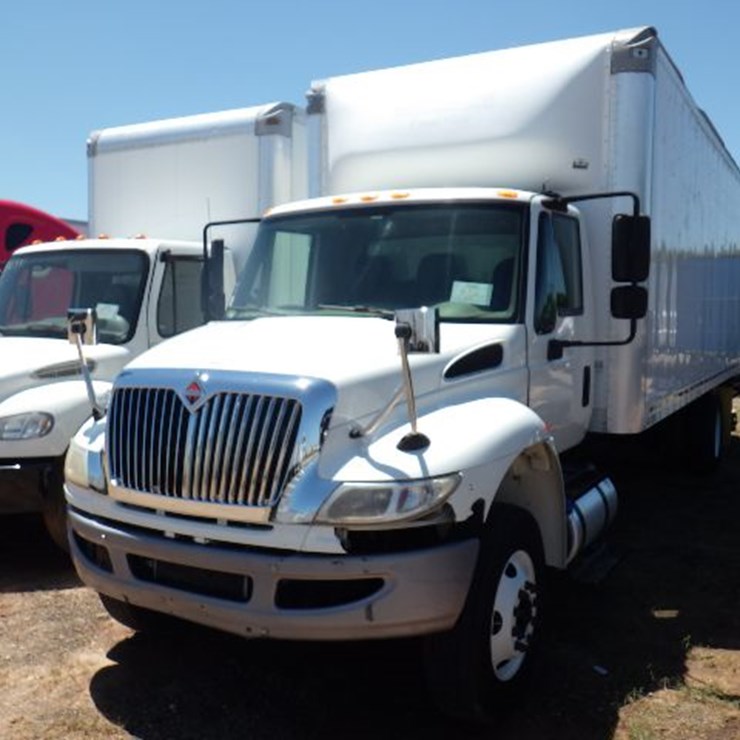 2017 INTERNATIONAL DURASTAR 4300