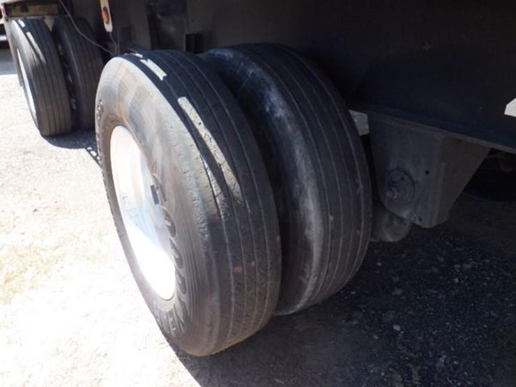 2015-utility-flatbed-image-7