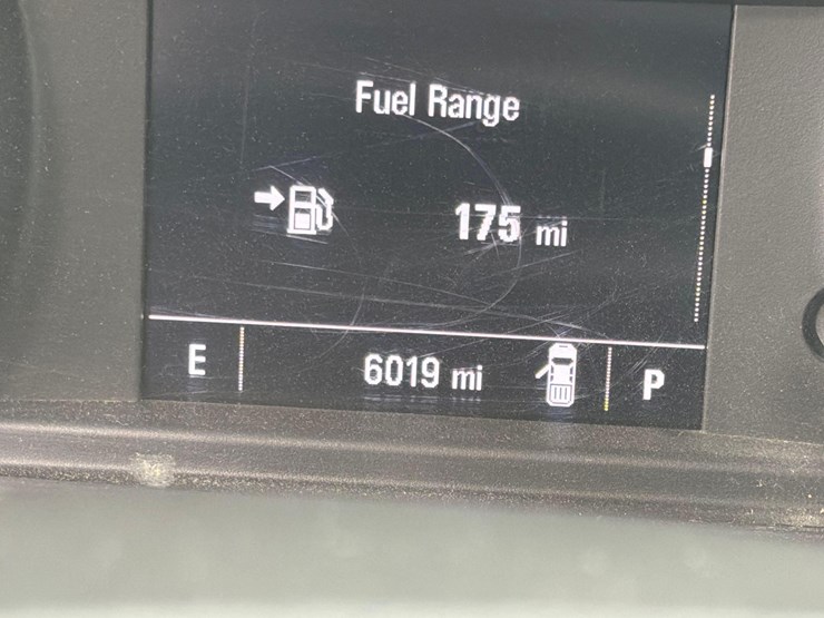 2023-chevrolet-2500-image-25