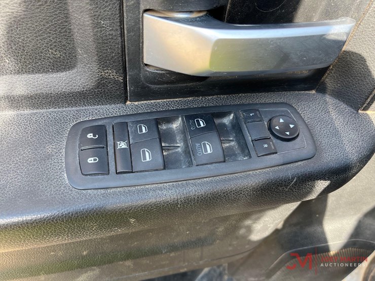 2019-ram-3500-hd-image-25