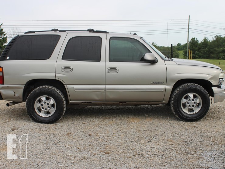 2003-chevrolet-tahoe-image-6