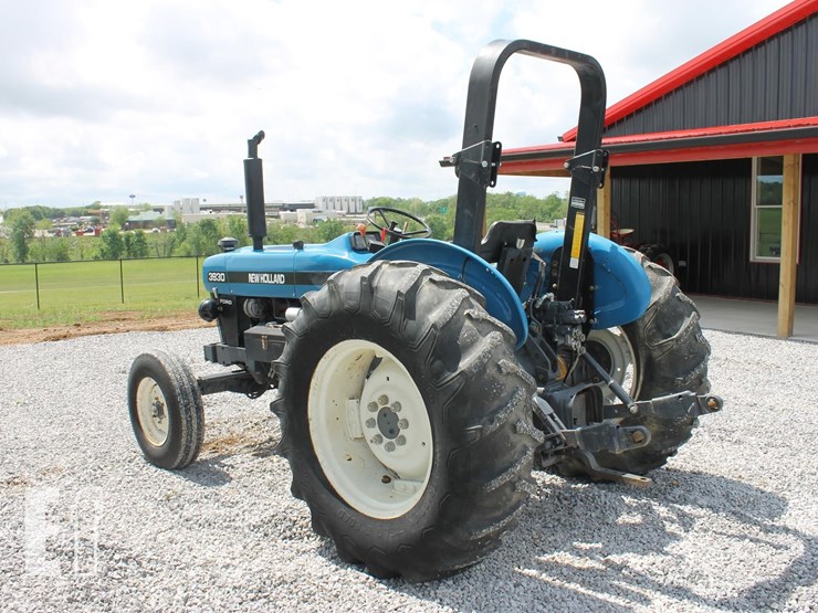 new-holland-3930-image-3