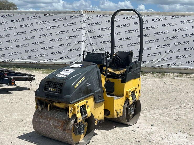 2016-bomag-bw90-image-1