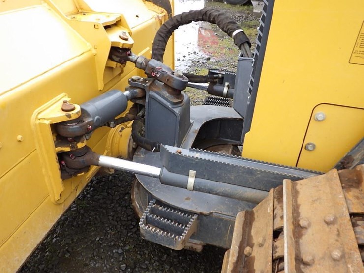2016-deere-650k-image-13