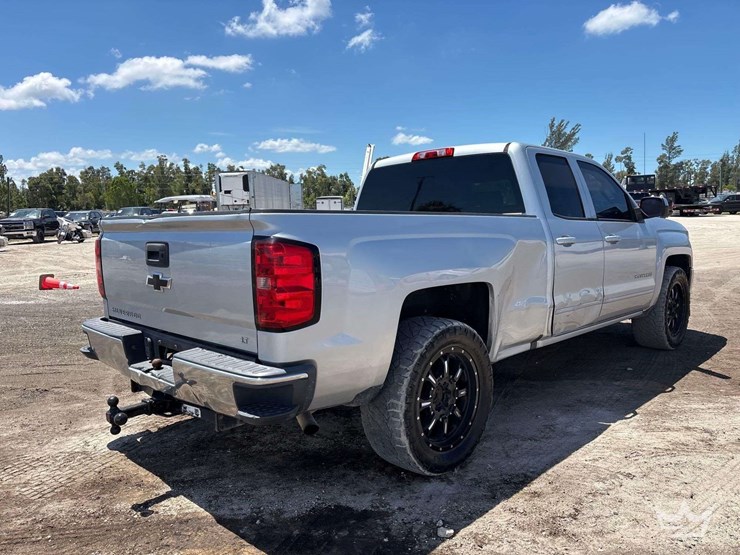 2016-chevrolet-silverado-1500-image-3