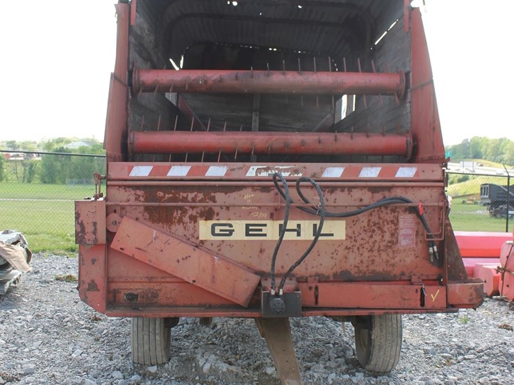 gehl-bu910-image-6