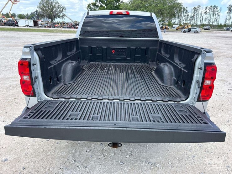 2018-chevrolet-silverado-1500-image-9